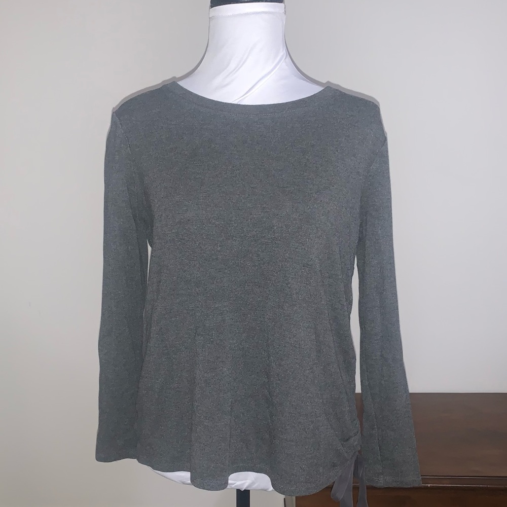 Ann Taylor relaxed fit top. Size S